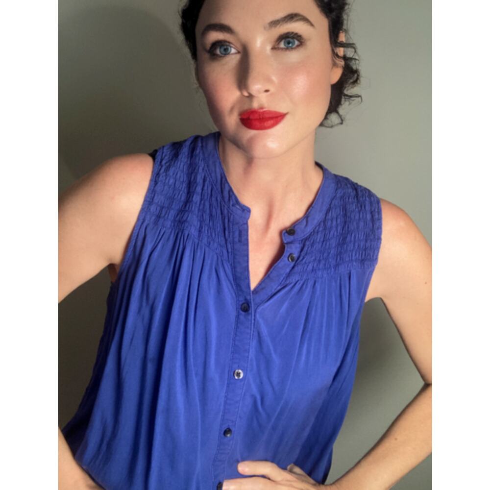Holding Horses Anthropologie Smocked Electric Blue Sleeveless Top Soft ~Sz S/M/L